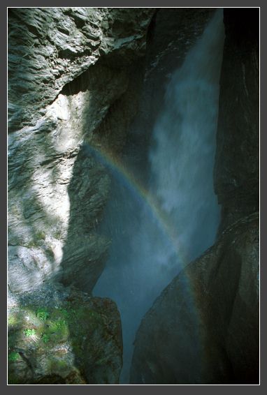 Нижний каскад водопада Трюммельбах.